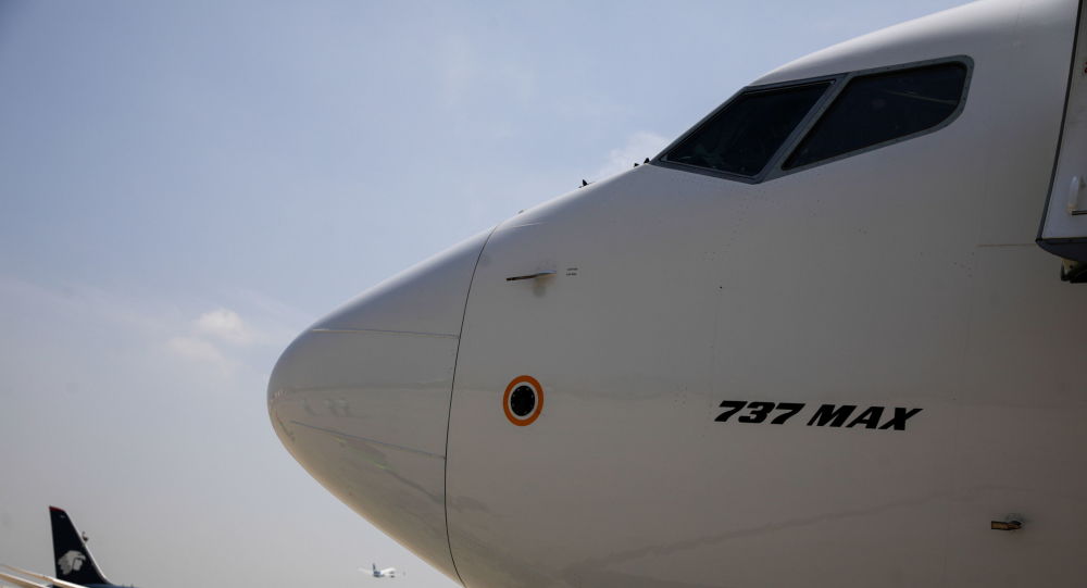 Авиационное агентство США заявляет, что у самолетов Boeing 737 MAX могут возникнуть проблемы с пожаротушением