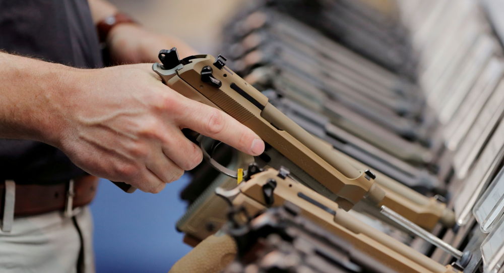 Двадцать республиканских штатов бросают вызов закону Байдена о «призрачном пистолете»