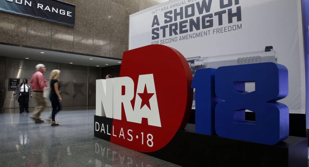 Пользователи сети ответили ответным ударом после того, как NRA отменило ежегодное собрание в Техасе из-за опасений по поводу COVID