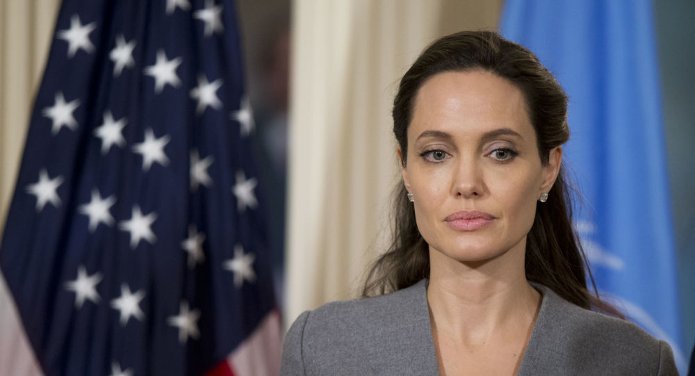 ‘Предательство и неудача’: Анджелина Джоли дебютирует в Instagram, осуждая беспредел в Афганистане