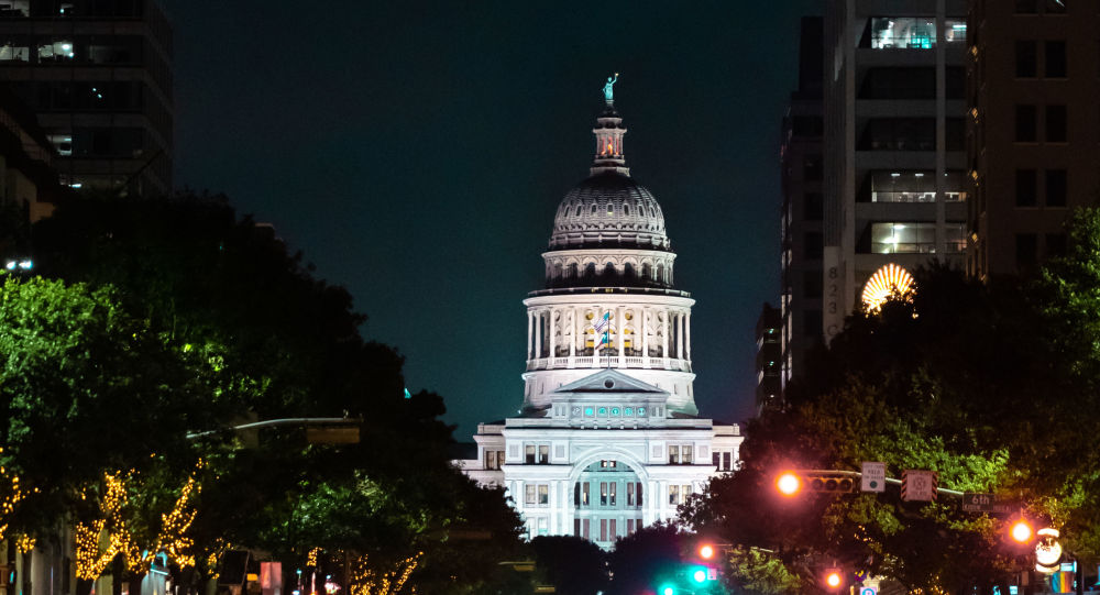 Спикер палаты представителей Техаса запрещает использование слова «расизм» во время обсуждения законопроекта о выборах