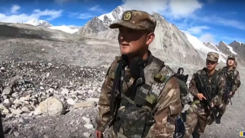 Тысячи солдат НОАК проводят учения с боевой стрельбой в Тибетском регионе, граничащем с Индией