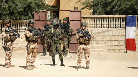Макрон: французский спецназ « нейтрализует » лидера террористической ячейки Исламского государства в Сахаре