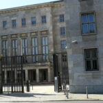 Прокуратура Германии обыскивает министерства финансов и юстиции в рамках расследования по делу об отмывании денег - RT World News