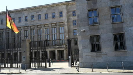 Прокуратура Германии обыскивает министерства финансов и юстиции в рамках расследования по делу об отмывании денег