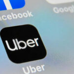 Uber получил штраф в размере 50 000 евро после того, как проиграл в голландском суде спор о правах сотрудников водителей - RT World News