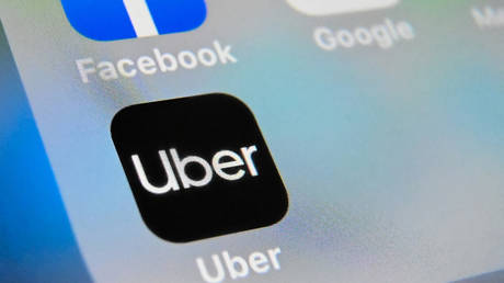 Uber получил штраф в размере 50 000 евро после того, как проиграл в голландском суде спор о правах сотрудников водителей