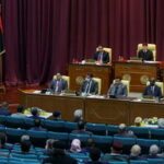 Всеобщие выборы в Ливии находятся в подвешенном состоянии после того, как восточная фракция отказывается от поддержки правительства единства - RT World News