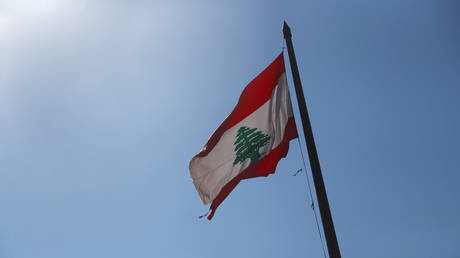 Бейрут пытается наладить отношения с Саудовской Аравией после того, как Эр-Рияд изгнал ливанского посланника и запретил импорт