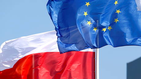 Франция заявила Польше, что государства, которые не играют по правилам ЕС, не получают « преимуществ Европы » на фоне спора из-за верховенства закона