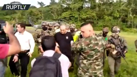 Колумбия арестовала самого разыскиваемого наркобарона Отониэля в ходе рейда в джунглях с участием 500 солдат и 22 вертолетов