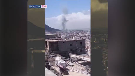 Массовый взрыв в адене Йемена привел к жертвам, но губернатор выжил