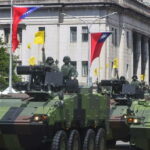 Министр обороны заявил, что Тайвань `` встретит врага в полную силу '', но не начнет войну на фоне обострения напряженности в отношениях с Пекином.