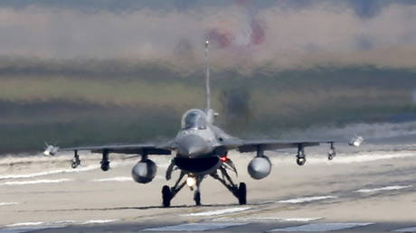 Покупка Турцией американских F-16 и комплектов для модернизации в качестве компенсации за исключение из программы F-35 продвигается вперед — министр обороны