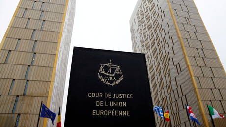 Польша должна платить 1 миллион евро В ДЕНЬ в судебном споре с ЕС