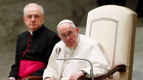 Поуп отреагировал на громкое сообщение о сексуальном насилии католической церкви над тысячами детей во Франции