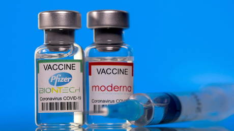 Регулирующий орган ЕС в области лекарственных средств поддержал 3-ю дозу уколов Pfizer & Moderna Covid-19 для людей со слабой иммунной системой через месяц после 2-й вакцины