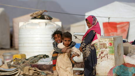 С 2015 года в результате насилия погибло или искалечено 10 000 йеменских детей — ЮНИСЕФ