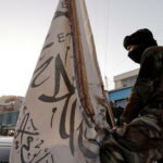 Талибан арестовал 11 членов ИГИЛ в Кабуле после взрыва у мечети - RT World News