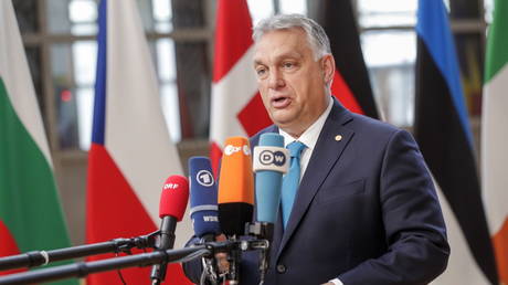 Венгерский Орбан встает на сторону Польши и отвергает верховенство закона ЕС перед саммитом блока