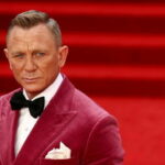 Звезда "Джеймса Бонда" Дэниел Крейг рассказал, что ходит в гей-бары, чтобы избежать "агрессивного секса" - RT World News