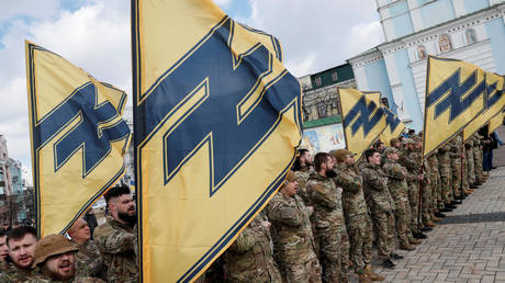 Канада проверяет, тренируют ли ее солдаты украинских неонацистов