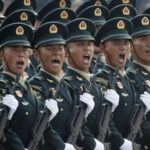 Китай проводит `` патрулирование боевой готовности '' во время визита американской делегации на Тайвань - RT World News