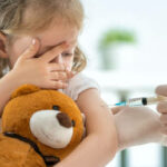 Регулятор ЕС одобрил вакцину Pfizer для детей в возрасте 5-11 лет - RT World News