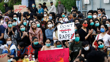 В Пакистане от повторных изнасилований поддерживают химическую кастрацию