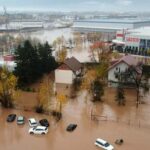 Внезапные наводнения обрушились на Боснию, в результате чего в Сараево отключились электричество (ВИДЕО) - RT World News