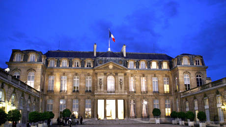 Во французском президентском дворце изнасилован солдат
