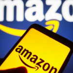 Amazon упал на тысячи долларов по всему миру - RT World News