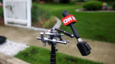 Бывший продюсер CNN находится под следствием по обвинению в педофилии