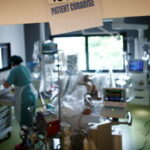 Франция установила новый рекорд по количеству ежедневных случаев Covid - RT World News