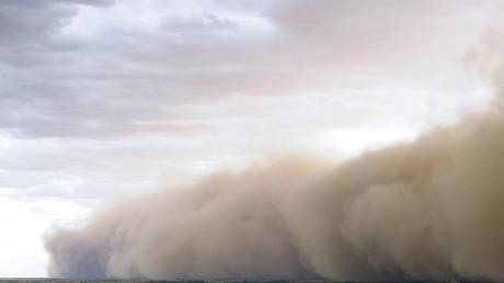 Массивная пыльная буря накрыла австралийский город