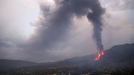 Вулкан Ла-Пальма прекратил извергаться после 85 дней разрушений