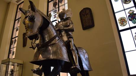 Исследование раскрывает реальный размер средневековых английских боевых коней