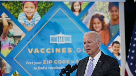 Суд наносит Байдену еще один удар по мандатам на вакцины