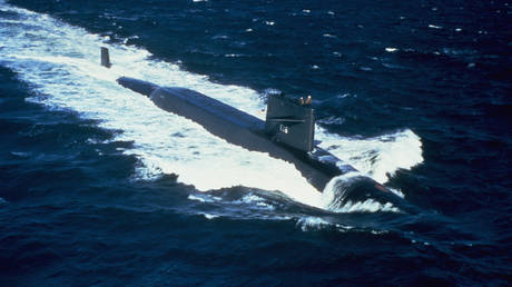Как бывший офицер разведки США, я считаю, что американская подводная лодка действительно нарушила российские воды