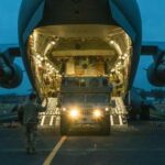 СМОТРЕТЬ: американские войска высаживаются в Европе — RT World News