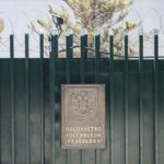 Посольство России направило ноту в МИД Греции из-за осквернения памятника адмиралу Ушакову