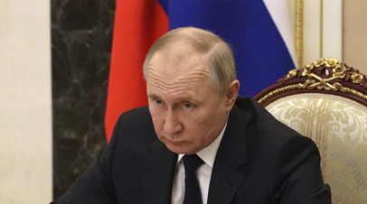 Путин рассказал Макрону и Шольцу о нарушениях норм международного права со стороны ВСУ