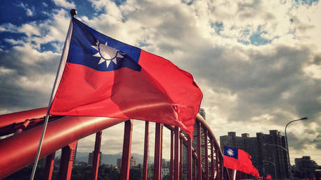 США обвиняют Китай в «душении» Тайваня