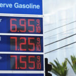 США запретили импорт российской нефти — RT World News
