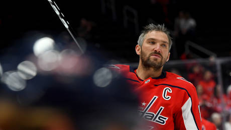 Хоккейный комментатор отказался называть имя самой большой звезды России