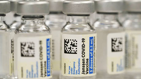 FDA ограничивает вакцину Covid из-за проблем с безопасностью