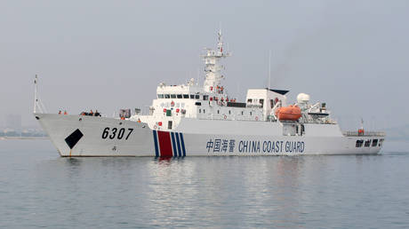 Китайские корабли обнаружены у спорных островов