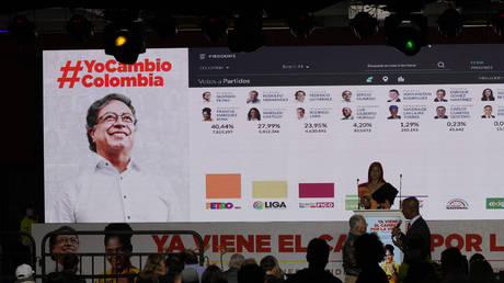 Колумбия готовится к второму туру президентских выборов