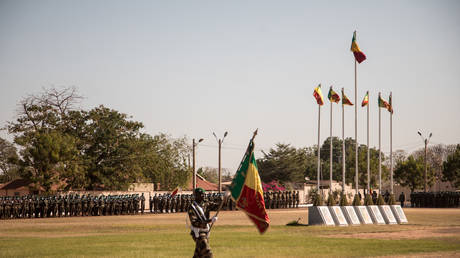 Мали выходит из оборонных соглашений с Францией