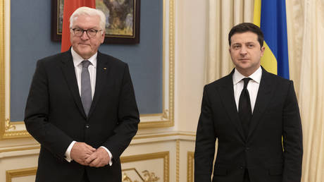 Президенты Украины и Германии договорились зарыть топор войны